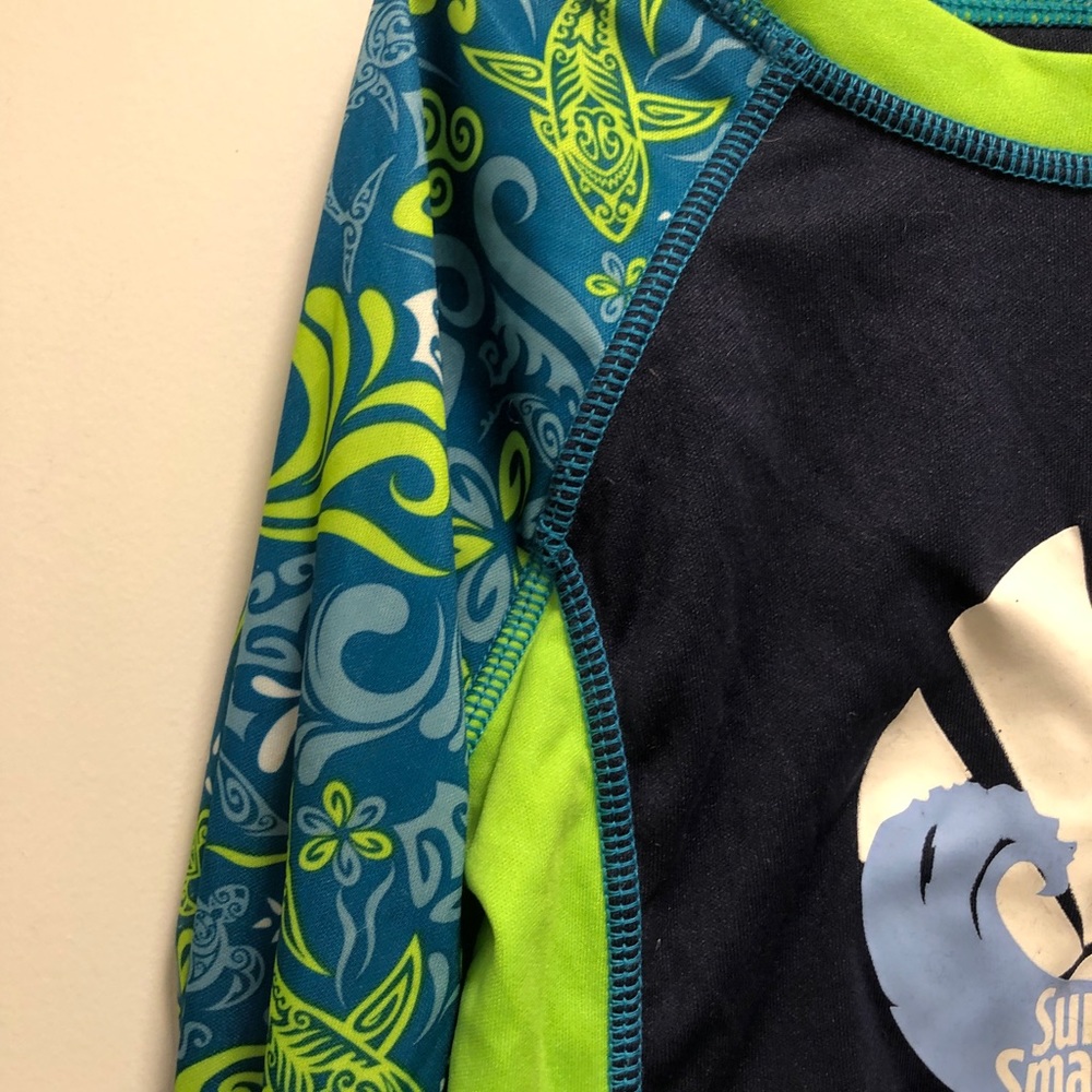 Rash guard - Picture 4 of 6